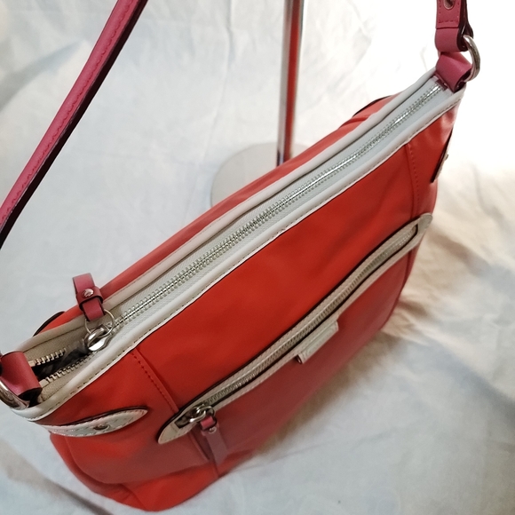 Coach Smooth Leather color block Shoulder Bag - Picture 10 of 11